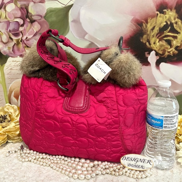 Authentic COACH Quilted C Large Duffle Pink Rabbit Hair NWT # 6733 RARE - Picture 8 of 15